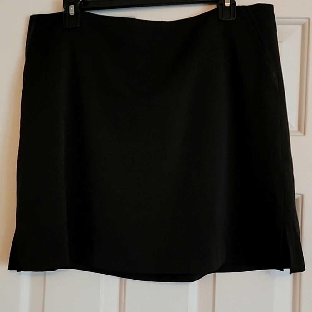 Lady Hagan golf skort brand new
